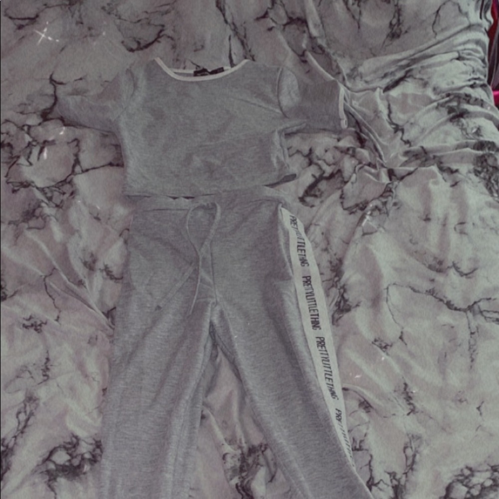A two piece set.. more for like chilling
